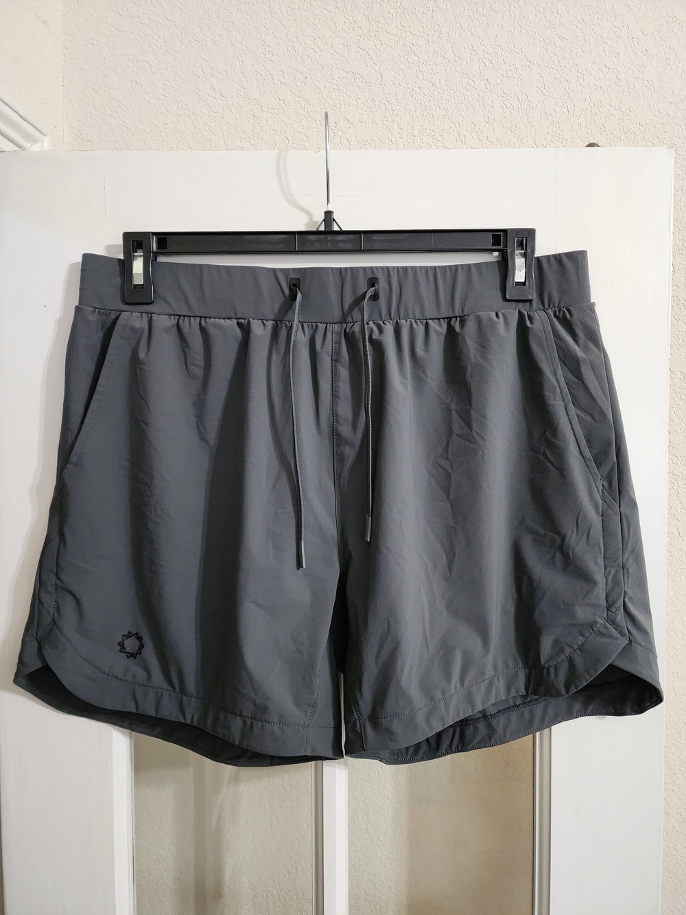 SquidHaus HAUS Essential Performance Shorts Men's XL Gray Stretch Athletic 5.5"